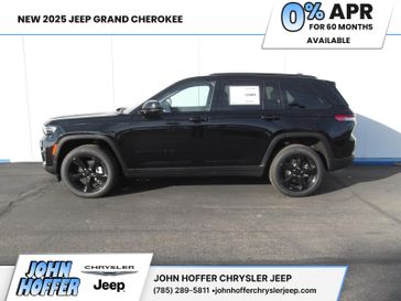 New 2025 Jeep Grand Cherokee Limited 4x4 in a Diamond Black Crystal Pearl Coat exterior color. John Hoffer Chrysler Jeep 785-329-4357 johnhofferchryslerjeep.com 