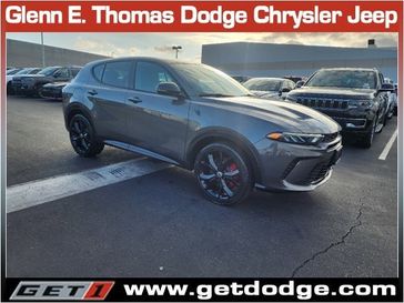 2024 Dodge Hornet R/T Eawd in a Gray Cray exterior color and Blackinterior. Glenn E Thomas 100 Years Of Excellence (866) 340-5075 getdodge.com 