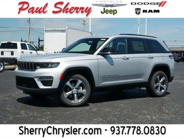 New 2025 Jeep Grand Cherokee Limited 4x4 Silver Zynith