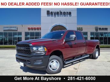 2024 RAM 3500 Tradesman Crew Cab 4x4 8' Box