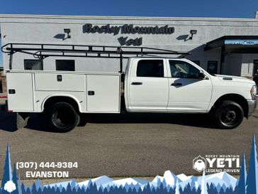 2020 RAM 3500 Chassis Cab Tradesman 4WD Crew 60 CA 172.4 WB