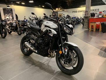 2024 Triumph Street Triple 765 R  in a CRYSTAL WHITE exterior color. SoSo Cycles 877-344-5251 sosocycles.com 
