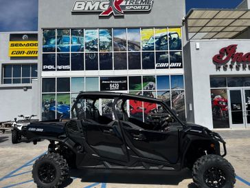 New 2025 Can-Am SSV COMMANDER MAX XT 60 700 BK 25TRIPLE BLACK 