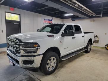 New 2026 RAM 3500 Big Horn Crew Cab 4x4 6'4' Box