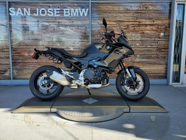 2025 BMW F 900 XR