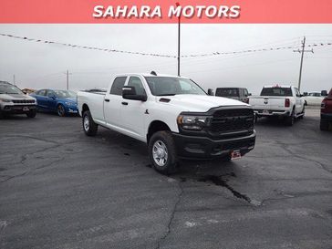 2024 RAM 3500 Tradesman Crew Cab 4x4 8' Box