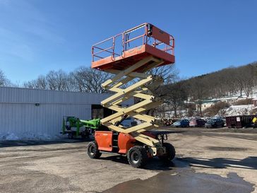 2010 JLG 4394RT Scissor Lift 