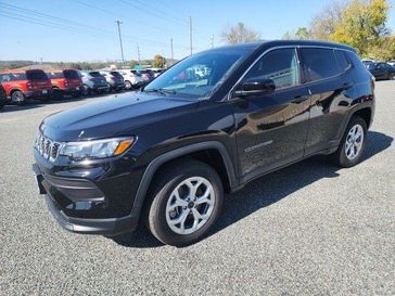 New 2025 Jeep Compass Sport 4x4