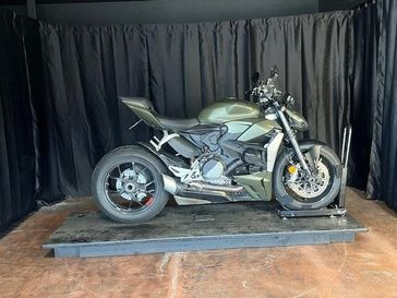 2023 Ducati STREETFIGHTER V2 