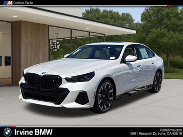Mineral White Metallic