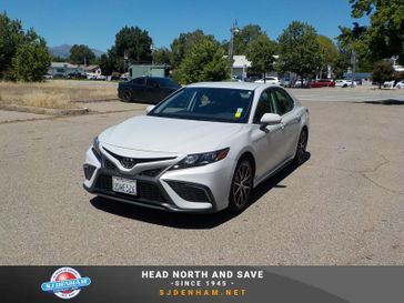2023 Toyota Camry  SE