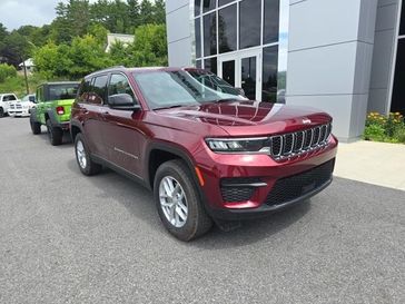 New 2025 Jeep Grand Cherokee Laredo X 4x4