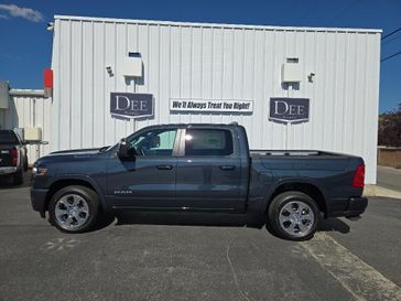 New 2026 RAM 1500 Big Horn Crew Cab 4x4 5'7' Box