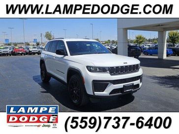New 2026 Jeep Grand Cherokee Laredo Altitude 4x4
