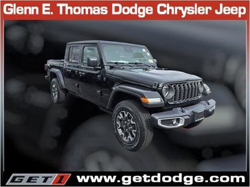 New 2026 Jeep Gladiator Sahara 4x4