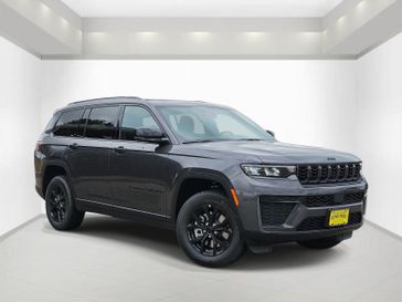 New 2026 Jeep Grand Cherokee L Laredo Altitude 4x2