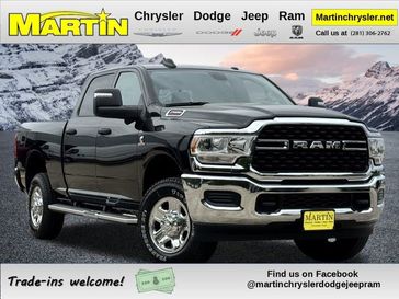 2024 RAM 2500 Tradesman Crew Cab 4x4 6'4' Box