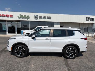 Used 2023 Mitsubishi Outlander SE