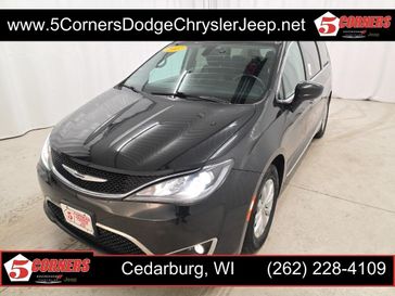 Used 2017 Chrysler Pacifica Touring L