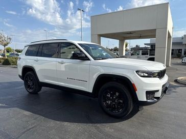 New 2025 Jeep Grand Cherokee L Altitude 4x4