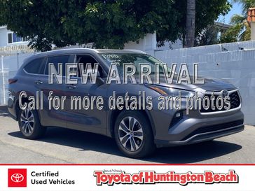Used 2024 Toyota Highlander XLE