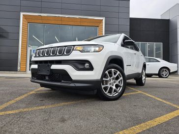 Used 2022 Jeep Compass Latitude Lux