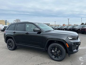 New 2025 Jeep Grand Cherokee Altitude X 4x4