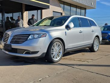 2019 Lincoln MKT Reserve