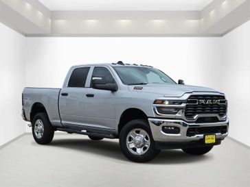 New 2026 RAM 2500 Tradesman Crew Cab 4x4 6'4' Box