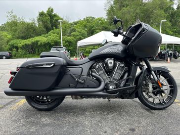 2025 Indian Motorcycle CHALLENGER DARK HORSE 