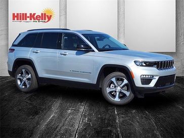 2022 Jeep Grand Cherokee 4xe in a Silver Zynith exterior color and Global Blackinterior. Hill-Kelly Dodge (850) 786-2130 hillkellydodge.com 