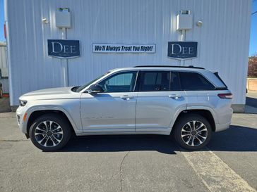 New 2025 Jeep Grand Cherokee Overland 4x4