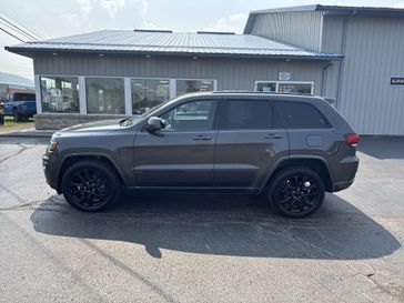 Used 2020 Jeep Grand Cherokee Altitude