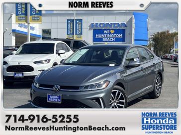 Used 2025 Volkswagen Jetta SE