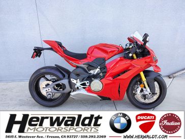 New 2025 Ducati Panigale V4 S 