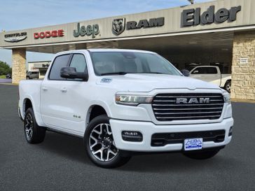 2025 RAM 1500 Laramie Crew Cab 4x4 5'7' Box