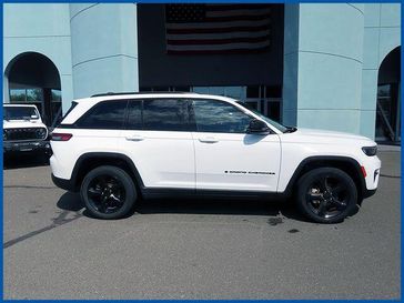 Used 2023 Jeep Grand Cherokee Limited