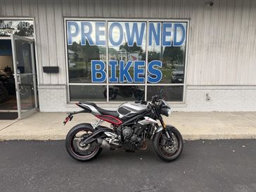 2018 Triumph STREET TRIPLE R
