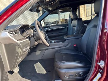 New 2025 Jeep Grand Cherokee Limited 4x4