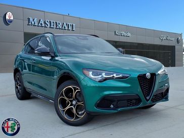 New 2025 Alfa Romeo Stelvio Intensa