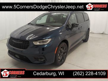 2025 Chrysler Pacifica Limited Awd