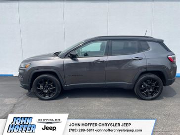 Used 2022 Jeep Compass Altitude