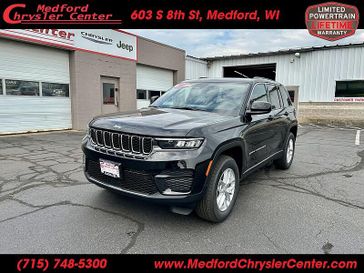 New 2025 Jeep Grand Cherokee Laredo X 4x4