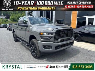 New 2026 RAM 2500 Black Express Crew Cab 4x4 6'4' Box