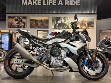 New 2026 BMW M 1000 R 