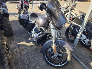 Used 2014 HARLEY STREET GLIDE BASE 
