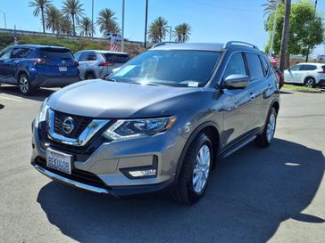 Used 2018 Nissan Rogue SV