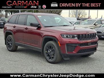 New 2026 Jeep Grand Cherokee Laredo Altitude 4x4