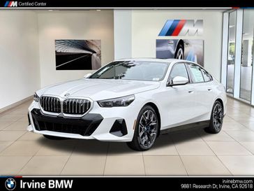 Mineral White Metallic