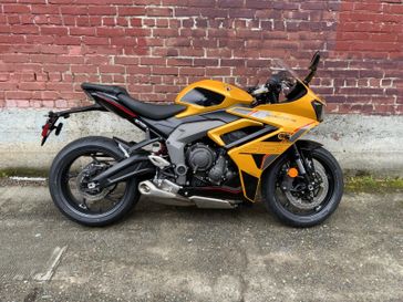 2026 Triumph DAYTONA 660